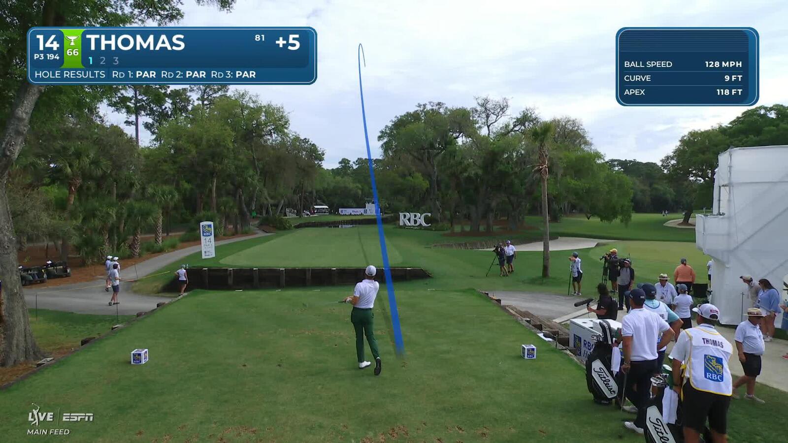 Justin Thomas sinks 34-foot birdie putt on No. 14 at RBC Heritage