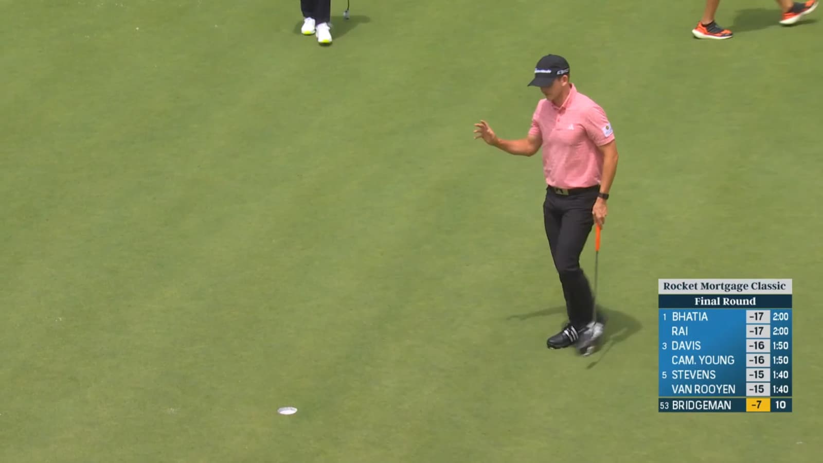 Jacob Bridgeman makes 14-foot putt for birdie at Rocket Mortgage