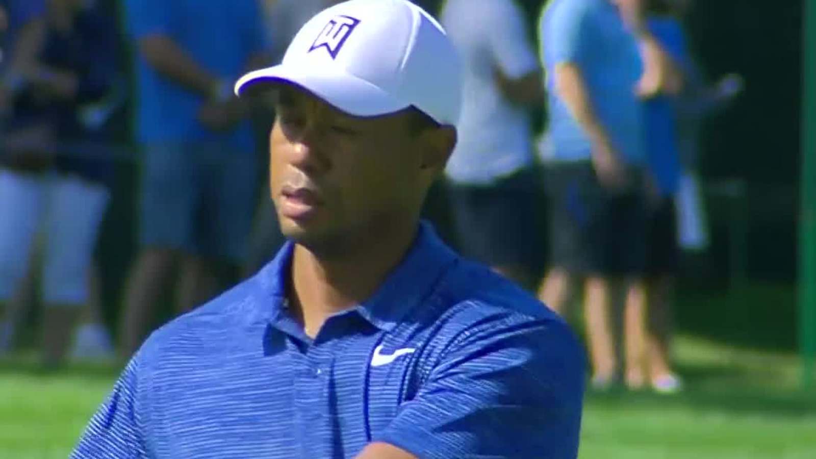Tiger Woods gets up and down for birdie at THE NORTHERN TRUST
