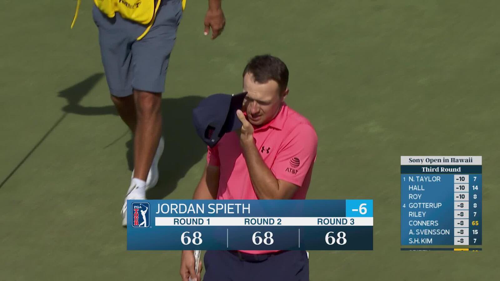 Jordan Spieth sinks 5-foot birdie putt on No. 18 at Sony Open