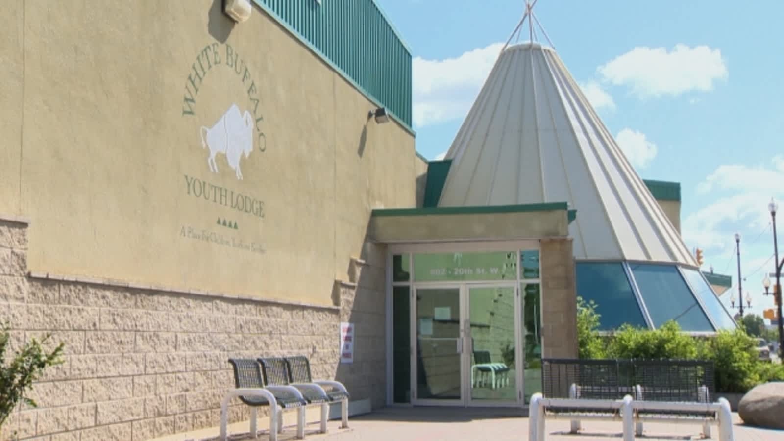 PGA TOUR Canada visits youth lodge