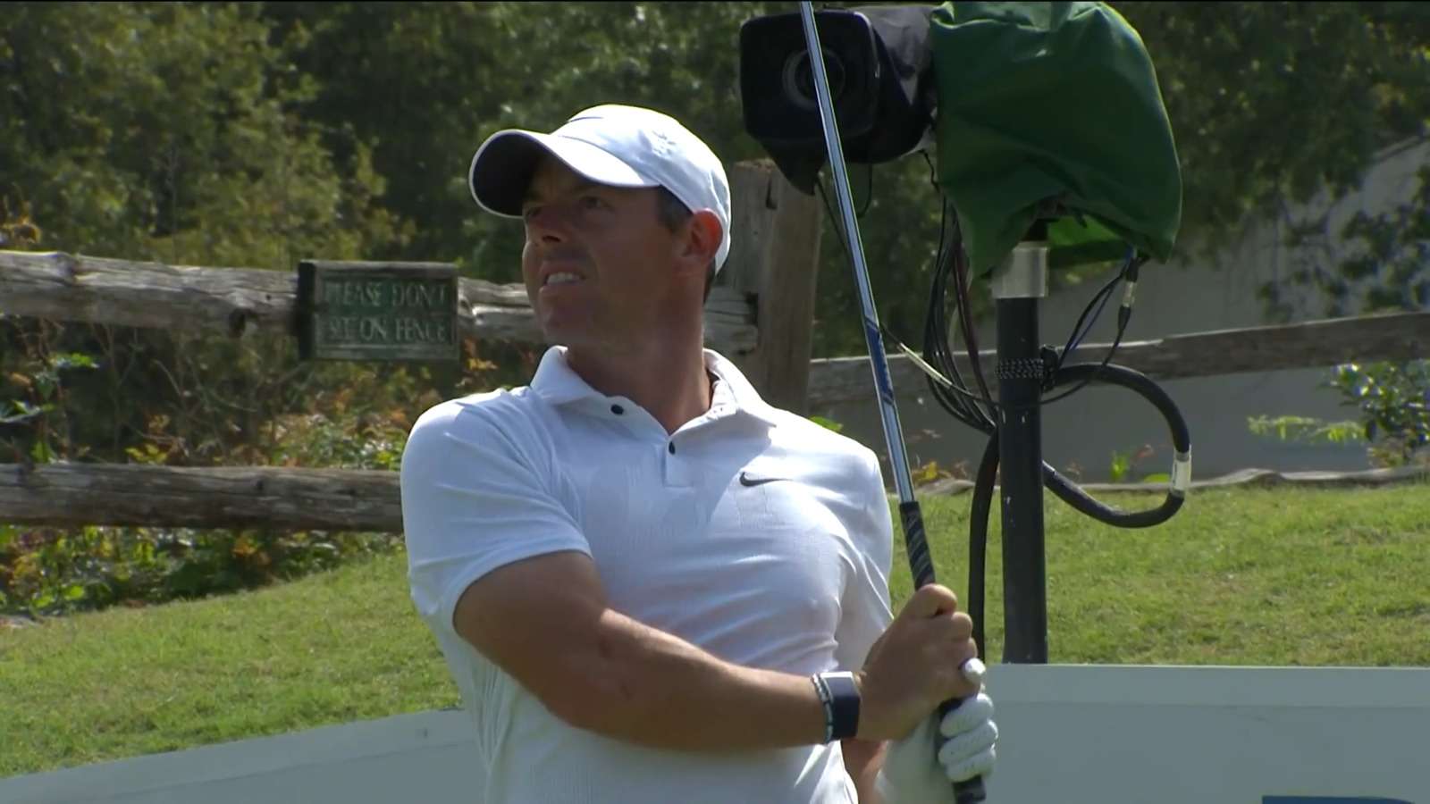 Rory McIlroy uses nice tee shot to set up birdie at WGC-Dell Match Play