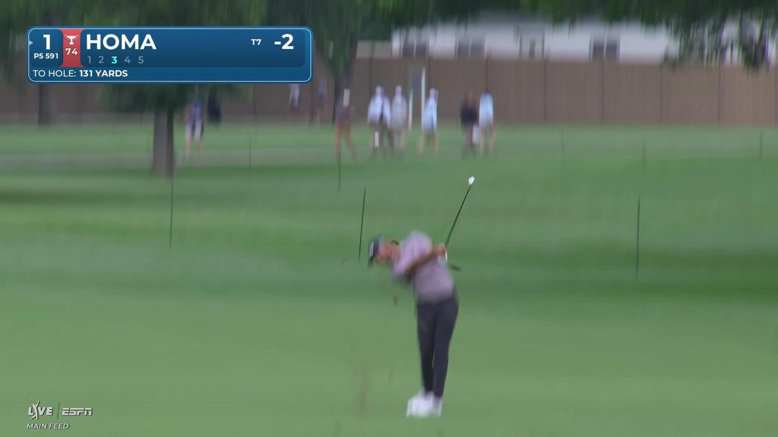 Max Homa reaches par-5 No. 1 in three, makes birdie at Charles Schwab