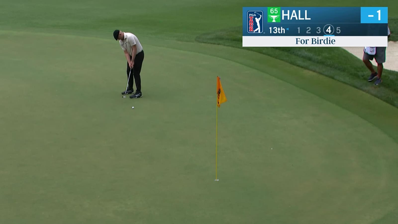 Harry Hall sinks a 22-foot birdie putt on No. 13 at ONEflight Myrtle