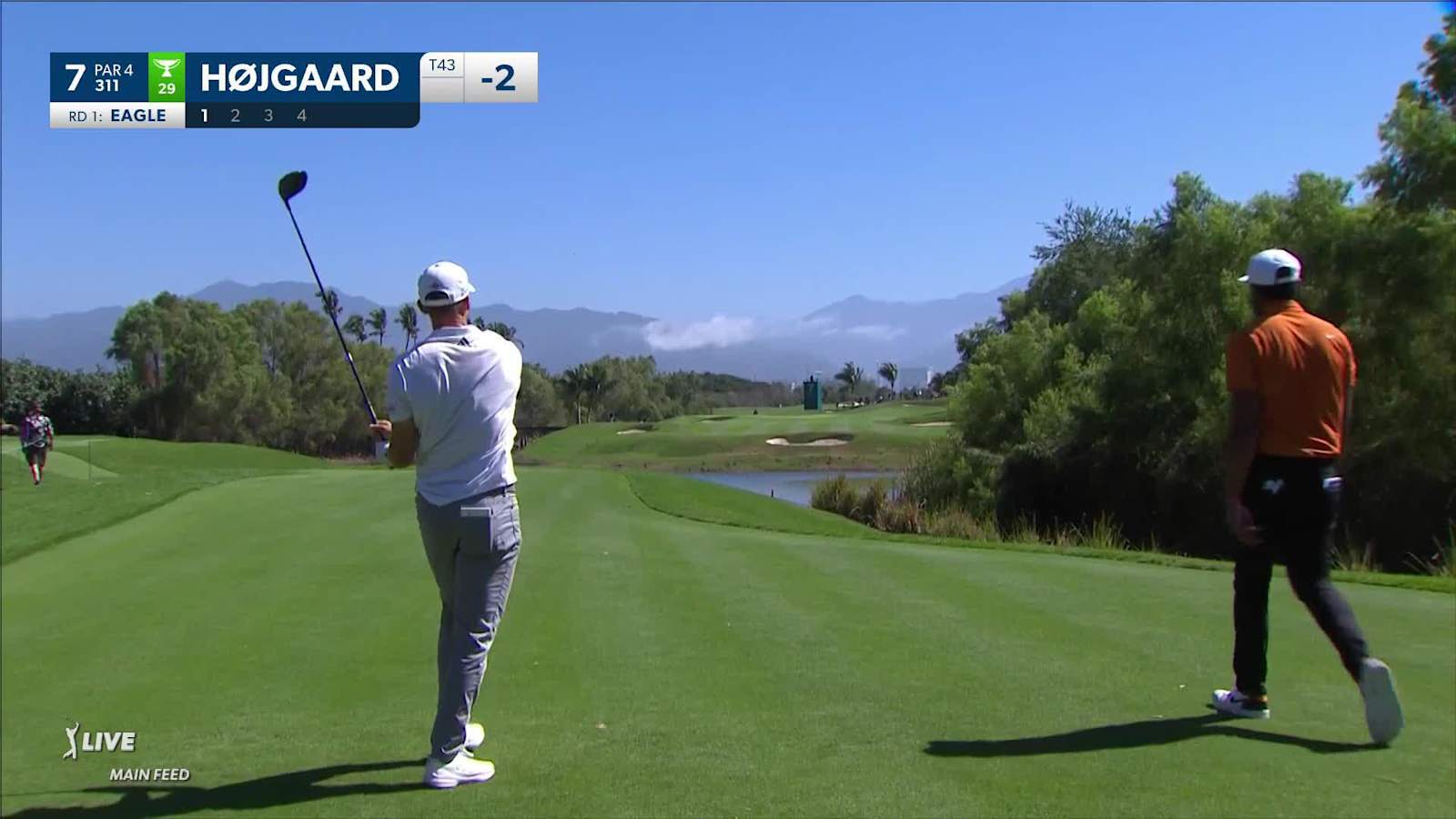 Nicolai Højgaard strikes drive onto green and birdies at Mexico Open