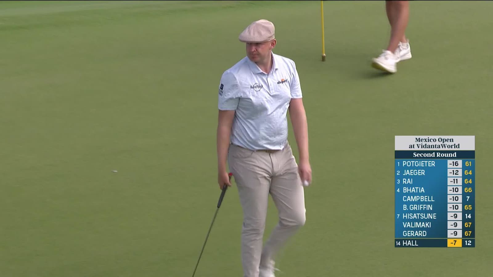 Harry Hall makes birdie putt at Mexico Open