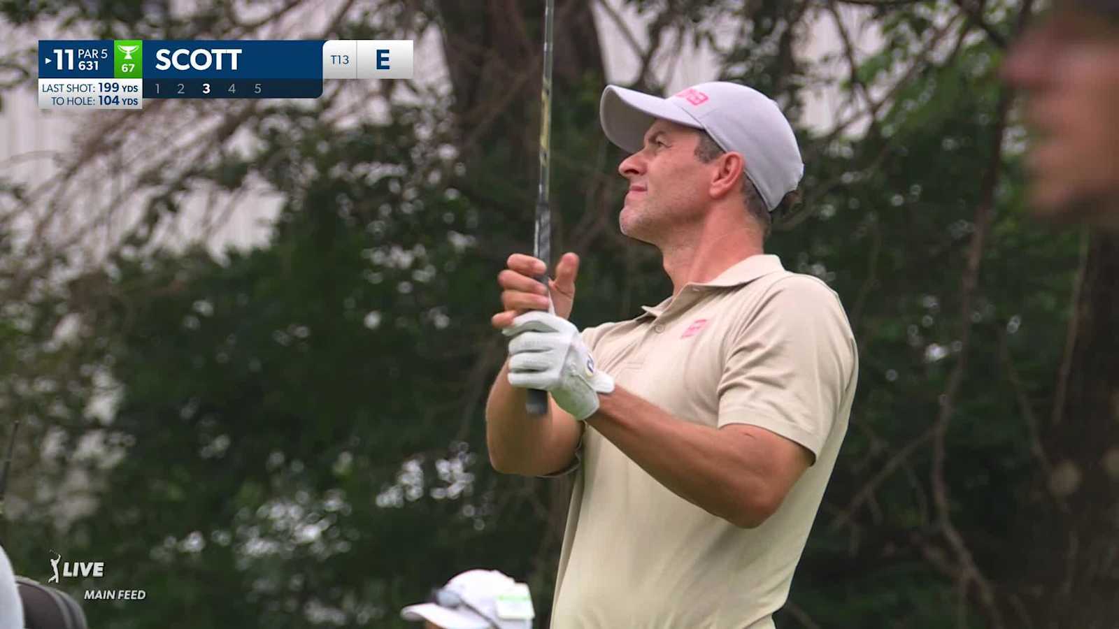 Adam Scott spins approach to set up birdie at Charles Schwab