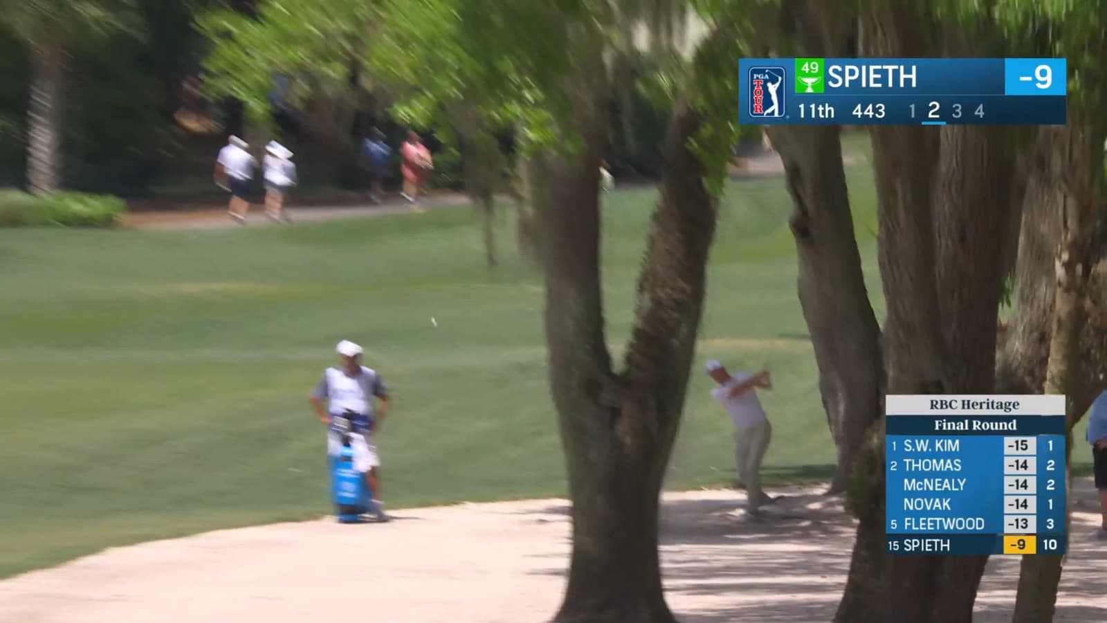 Jordan Spieth hooks approach shot, leading to birdie at RBC Heritage