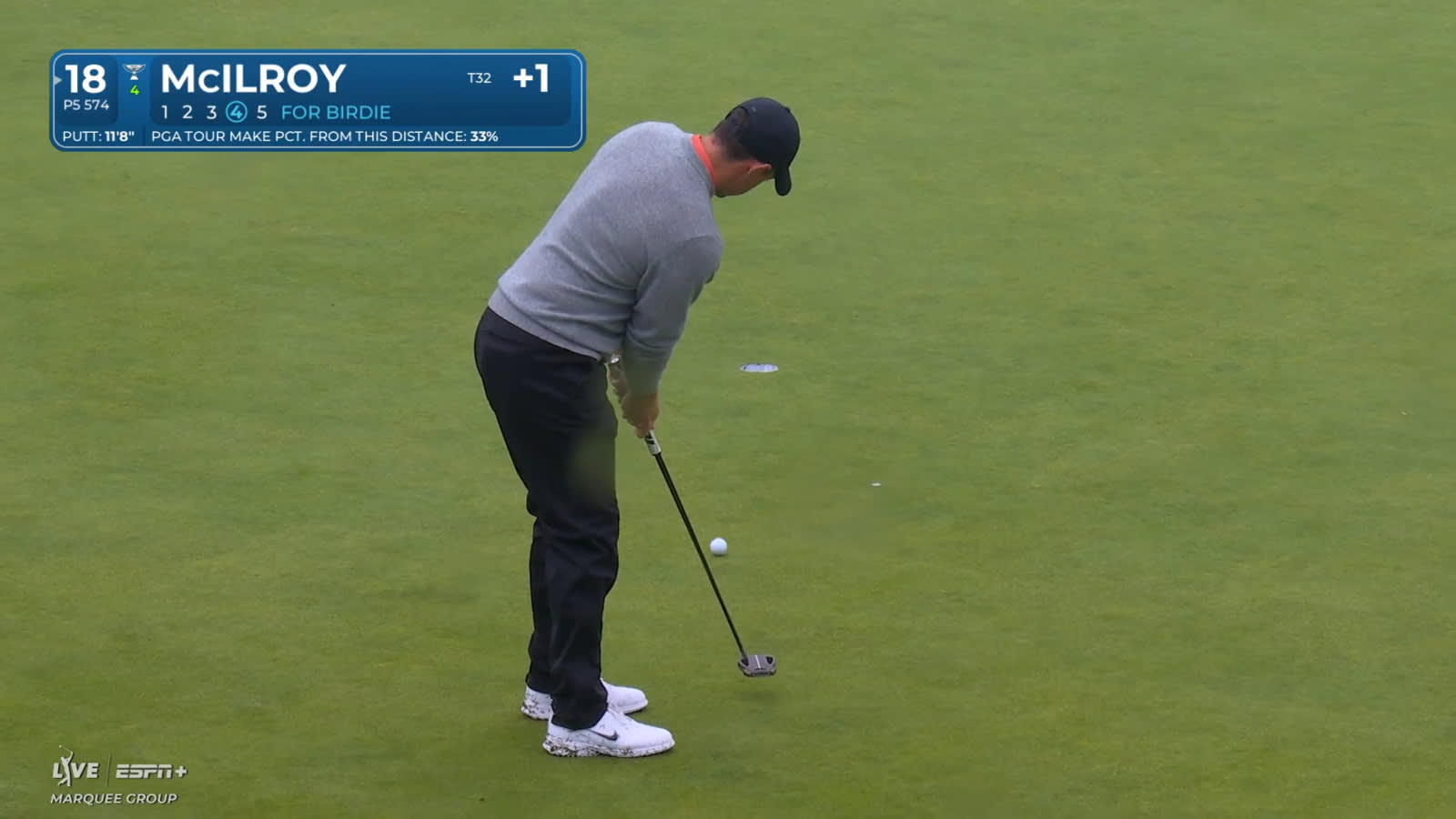 Rory McIlroy curls in 11-foot birdie putt at Genesis