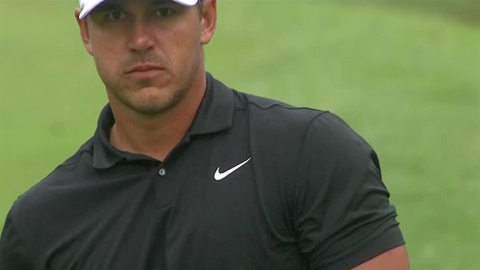 Brooks Koepka's approach inside 10 feet leads to birdie at TOUR Championship