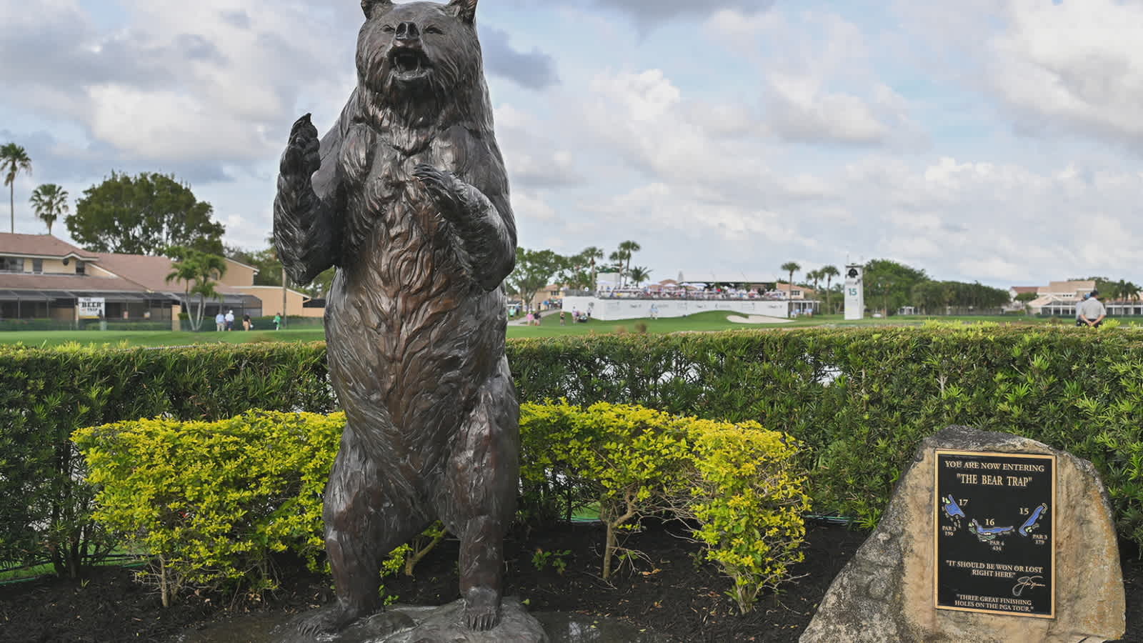 The Bear Trap shows its teeth in Round 1 of the Cognizant Classic