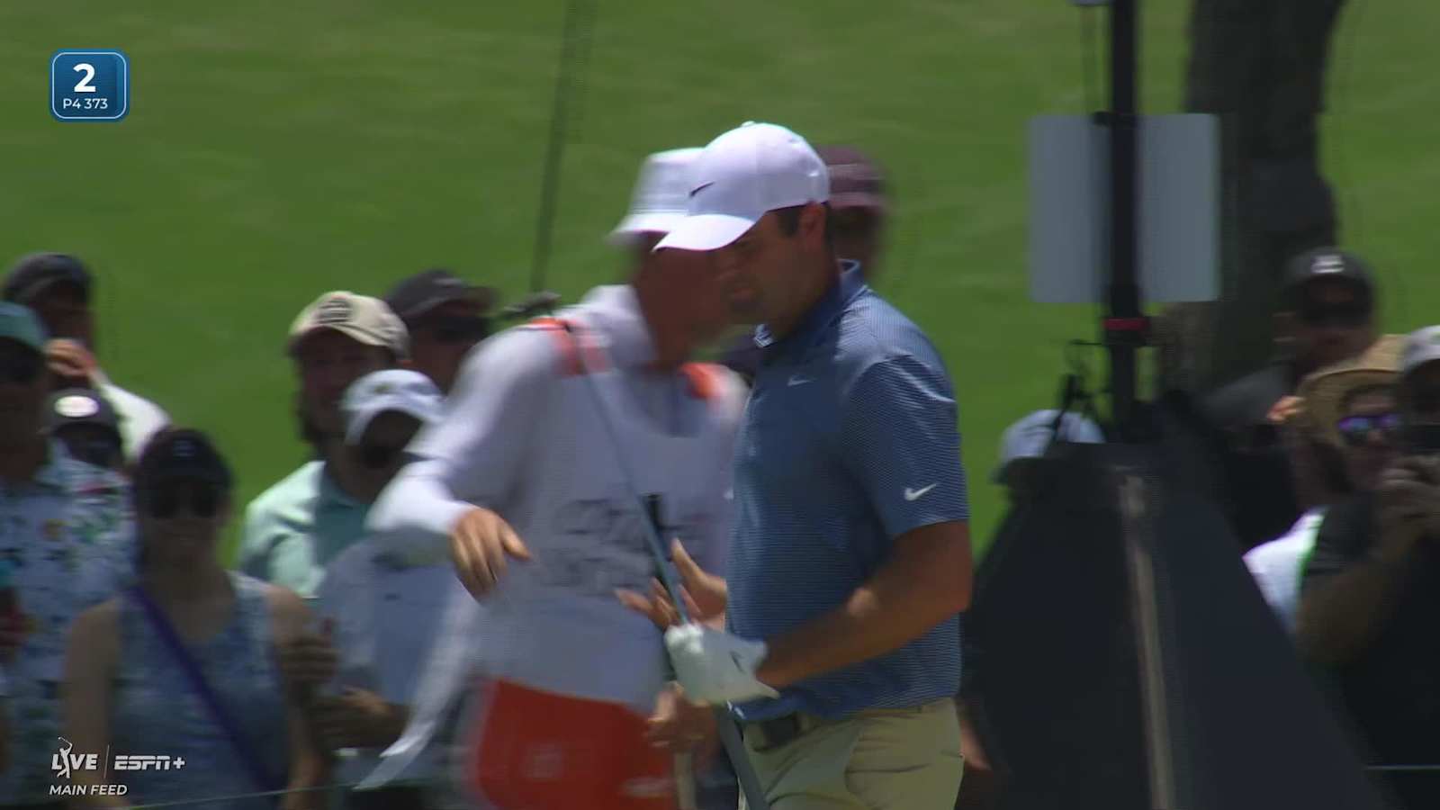 Scottie Scheffler keeps it rolling with long birdie putt at No. 2 at Charles Schwab