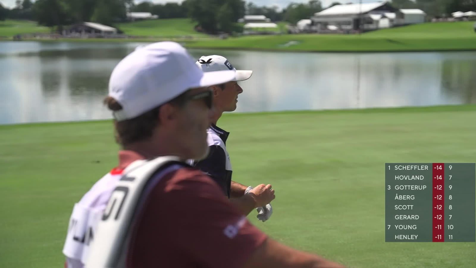 Viktor Hovland gets up-and-down from 118 yards for birdie on No. 8 at TOUR Championship