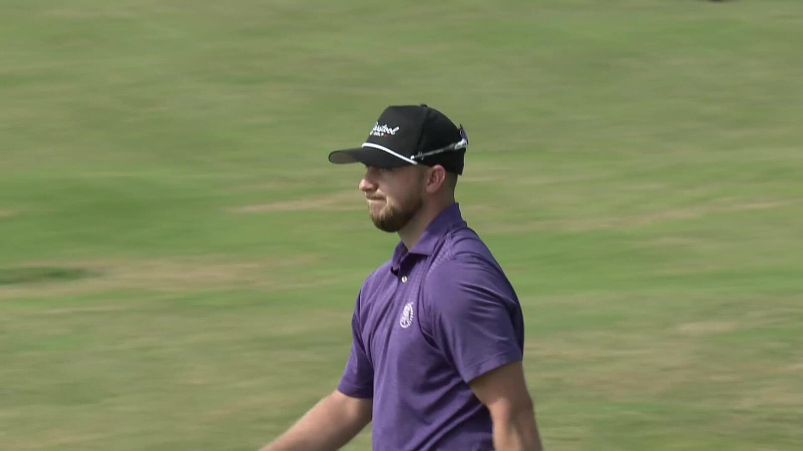 Alistair Docherty holes lengthy birdie putt at The Bahamas Golf Classic