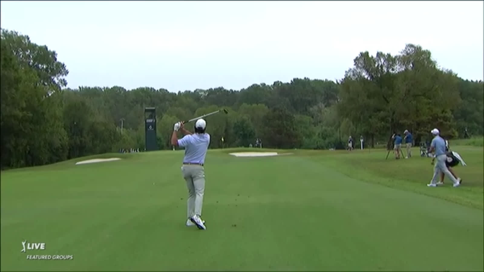 Kevin Kisner throws a dart to set up birdie at Sanderson Farms