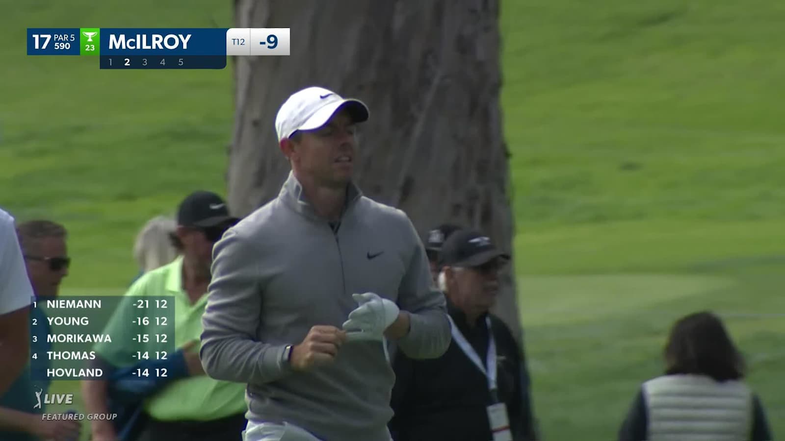 Rory McIlroy reaches in two to set up birdie at Genesis