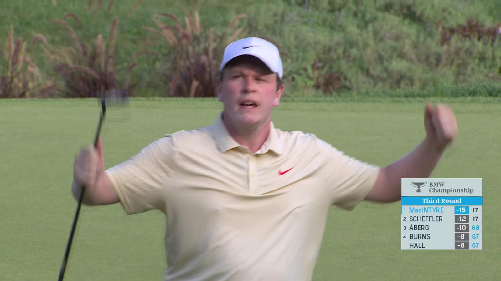 Robert MacIntyre sinks a 41-foot birdie putt to take four-shot lead at BMW Championship