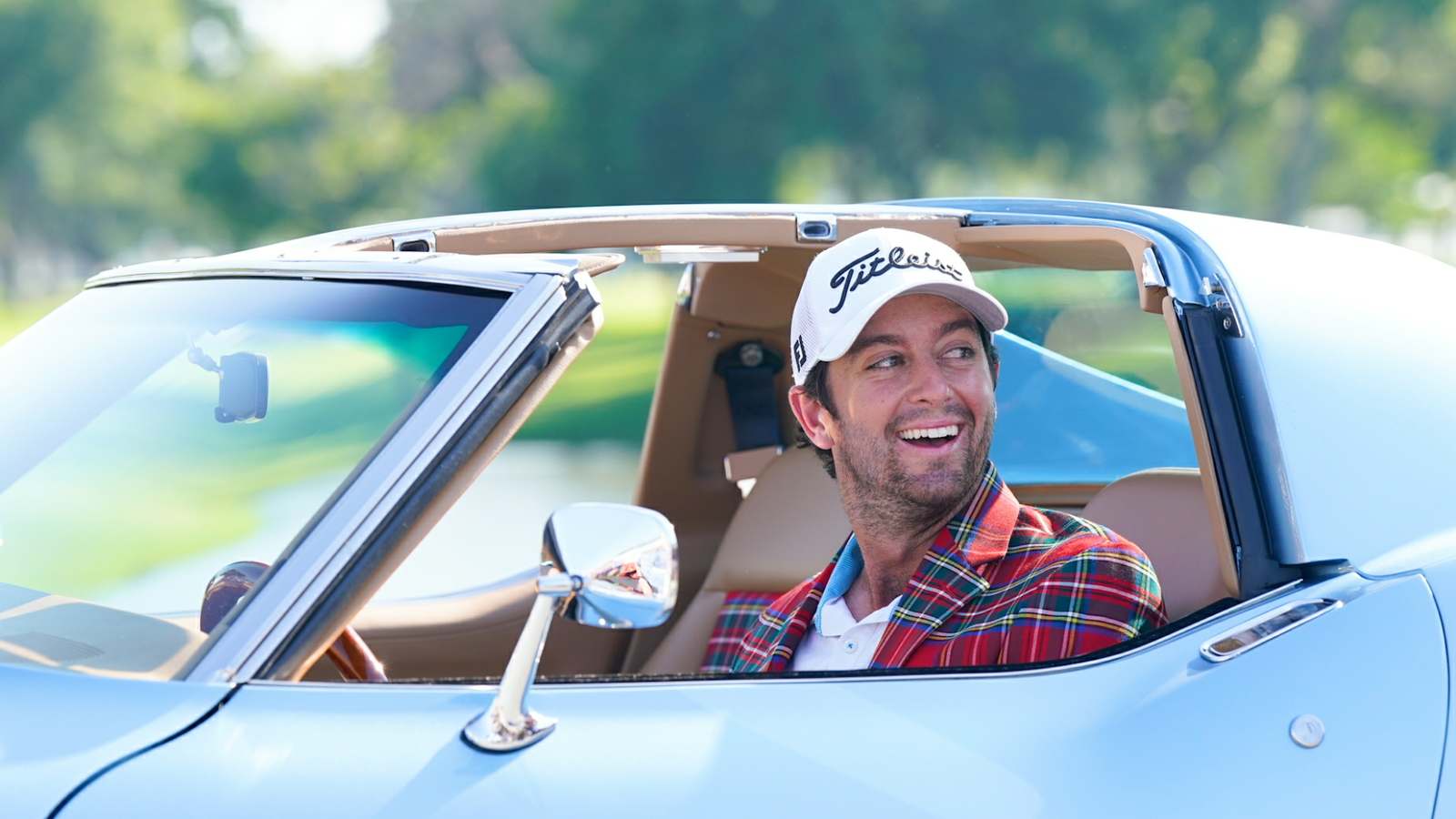 Davis Riley cruises to victory at Charles Schwab