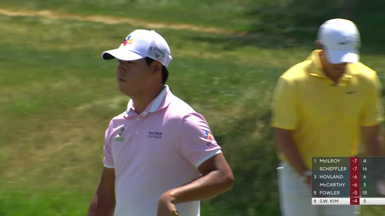 Si Woo Kim holes birdie putt at the Memorial
