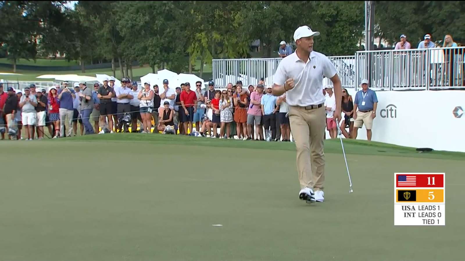 Cam Davis cards an eagle on No. 16 at Presidents Cup