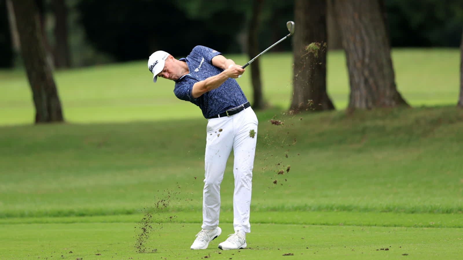 Justin Thomas' tight approach to set up eagle is the Shot of the Day