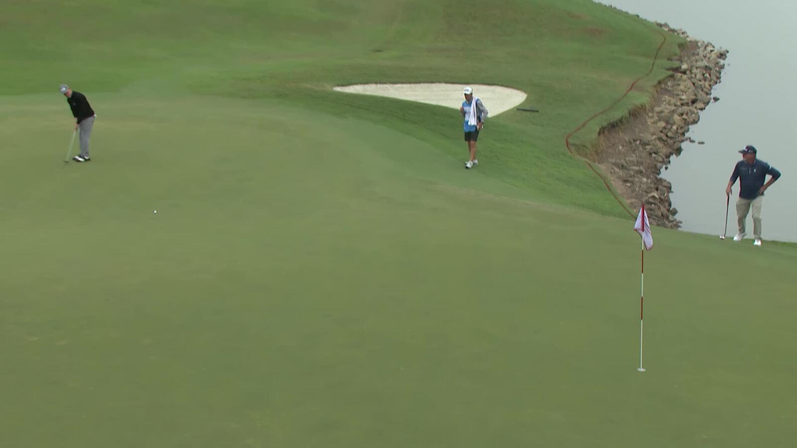 Miguel Angel Jiménez makes birdie on No. 18 at Simmons Bank Championship