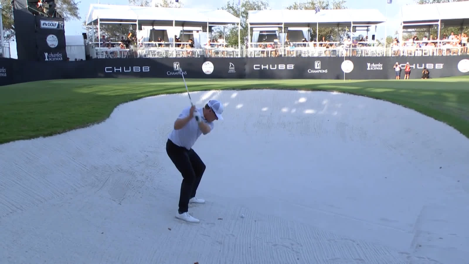 Justin Leonard's fantastic up-and-down from the bunker leads to win at Chubb Classic