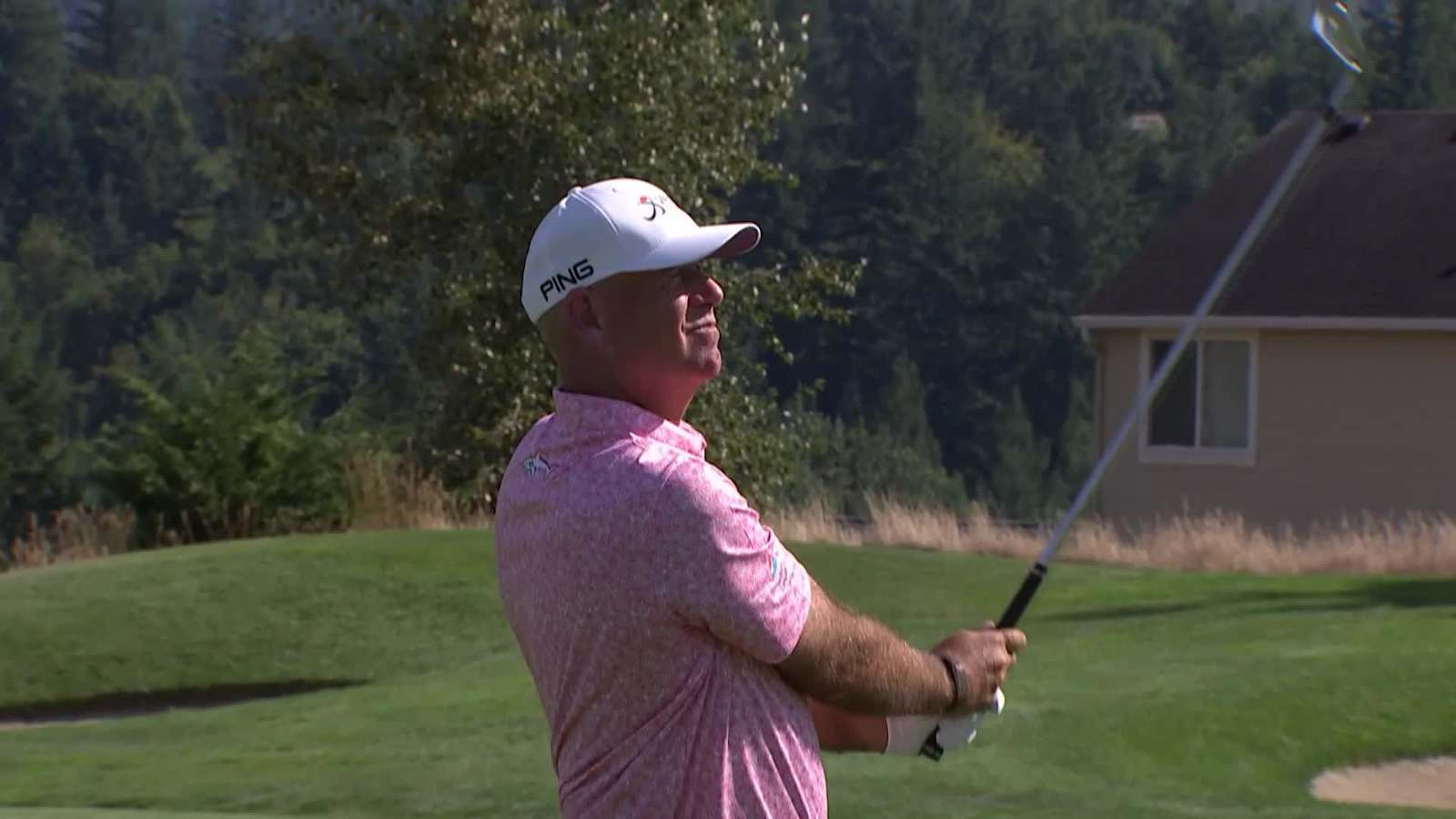 Stewart Cink makes birdie on No. 18 at Boeing Classic
