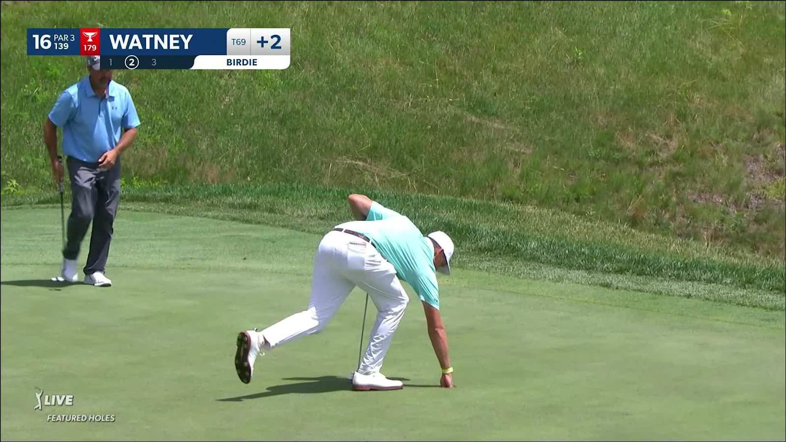 Nick Watney sticks tee shot to set up birdie at John Deere