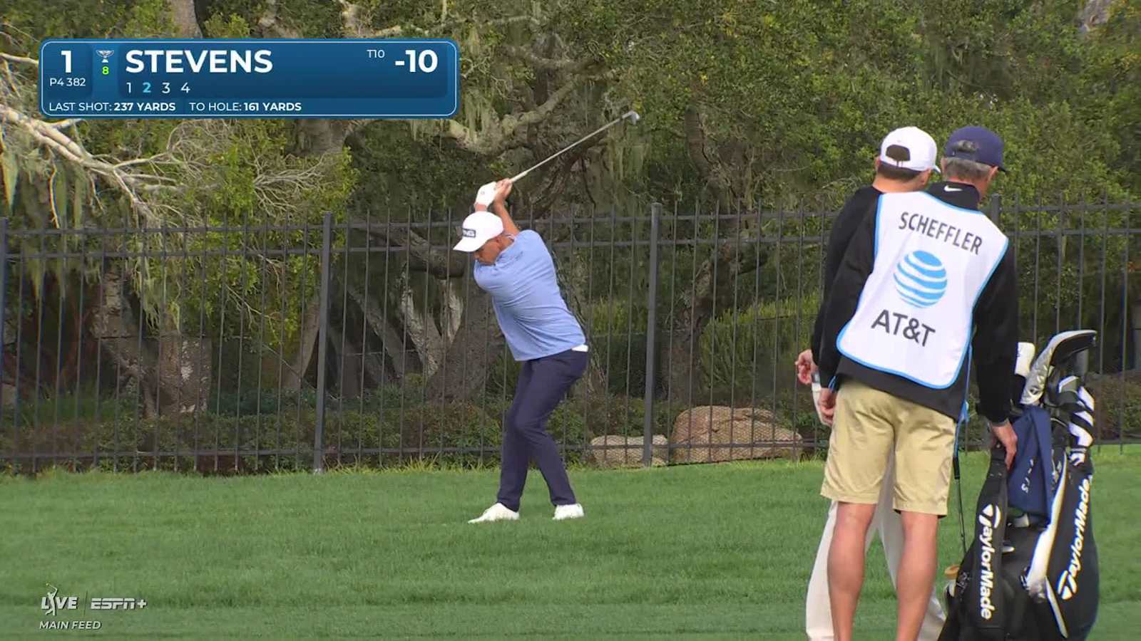 Sam Stevens hunts flagstick to set up opening birdie at AT&T Pebble Beach