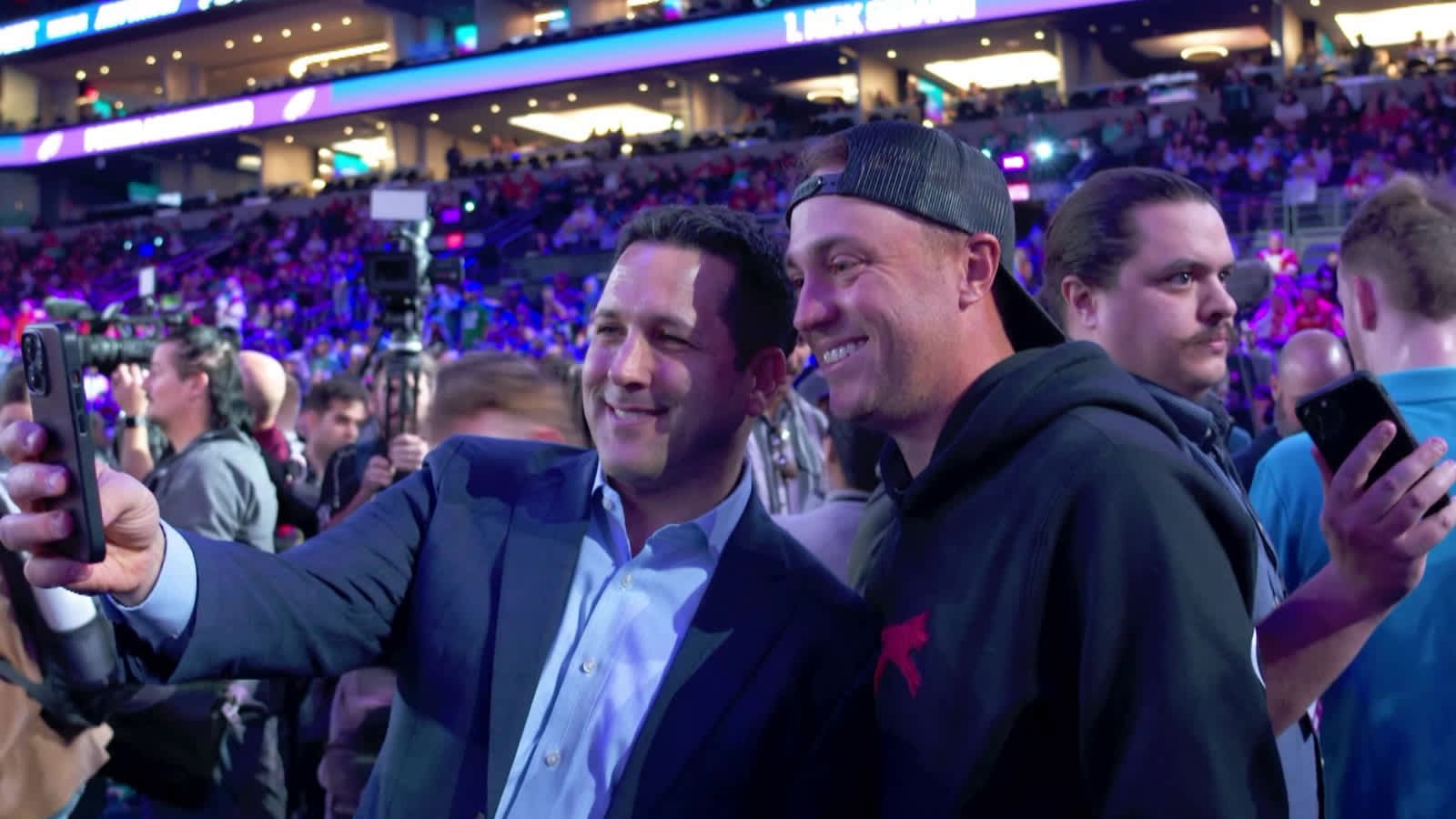 Justin Thomas visits Super Bowl Opening Night before WM Phoenix Open