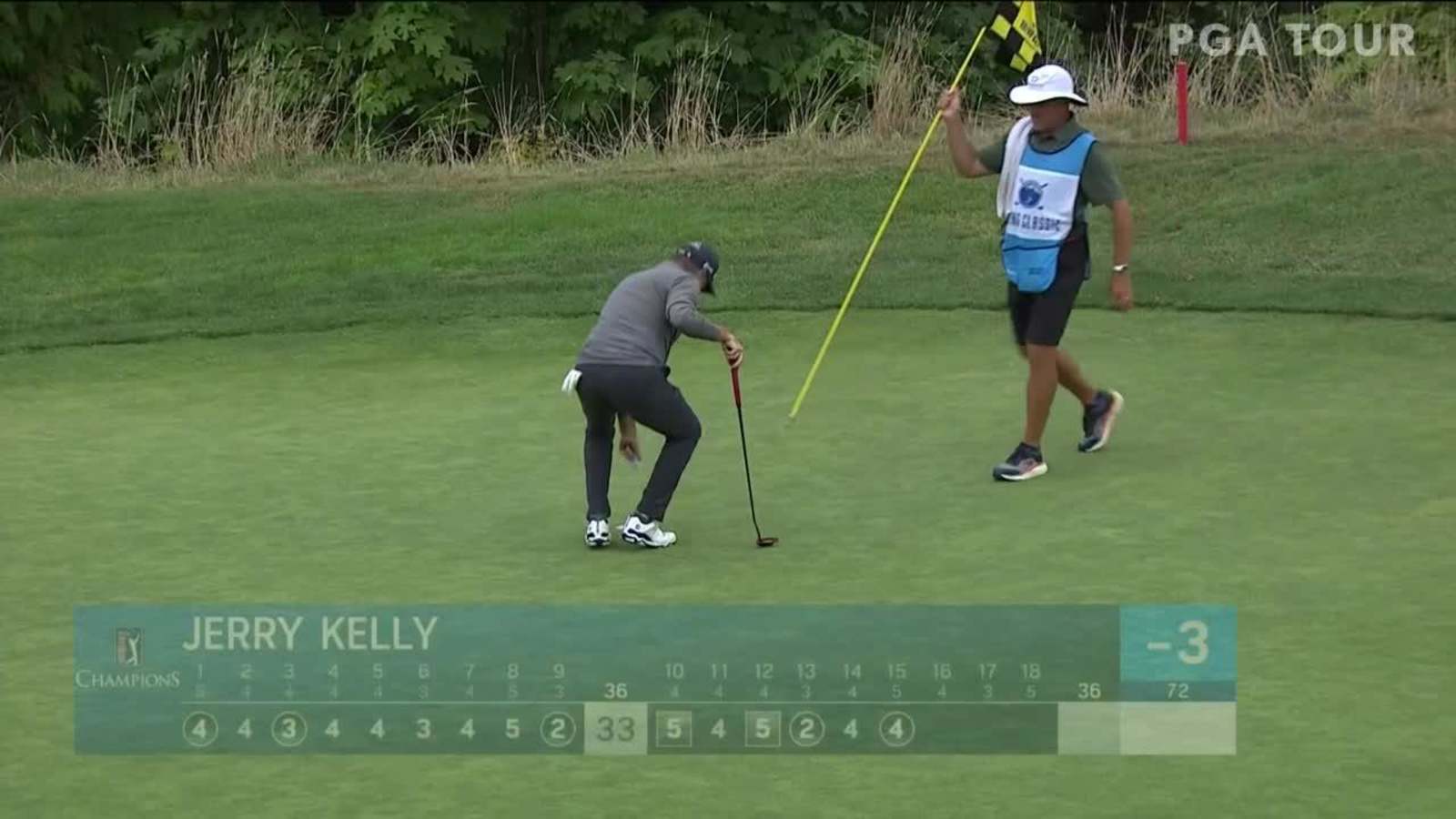 Jerry Kelly makes birdie on No. 15 at Boeing Classic
