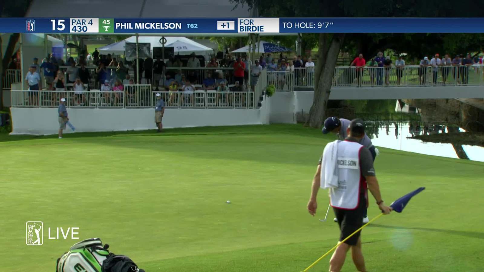 Phil Mickelson's nice approach yields birdie at Charles Schwab