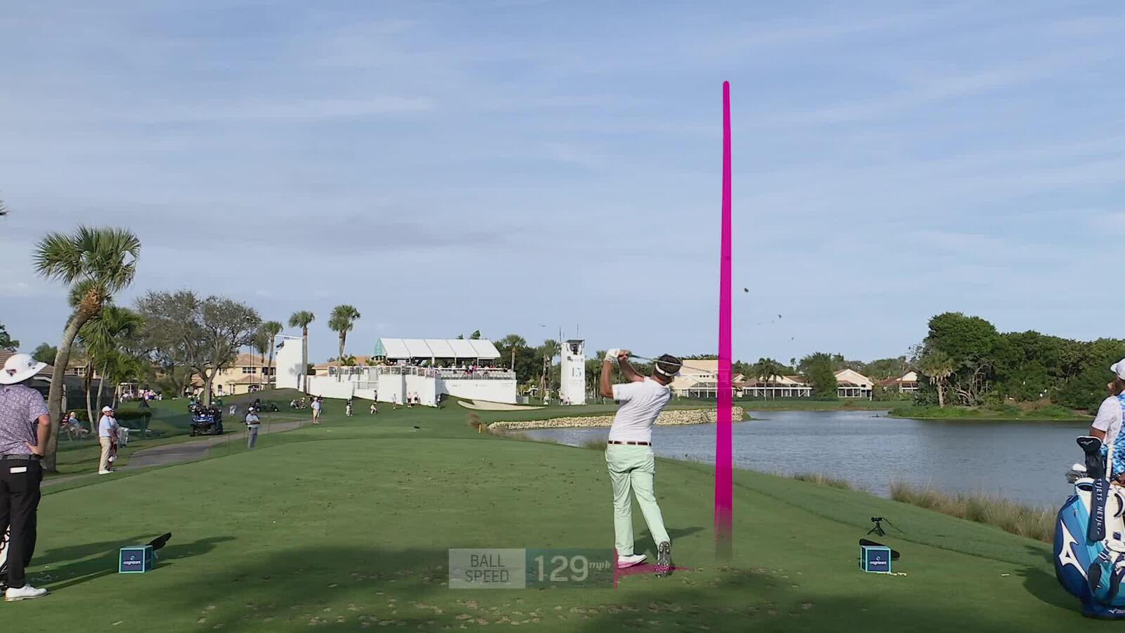 Keith Mitchell hits 162-yard tee shot to 11 feet, sets up birdie