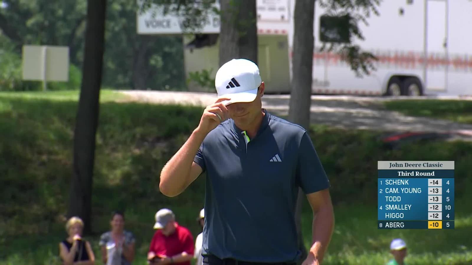 Ludvig Aberg hunts flagstick with wedge and birdies at John Deere