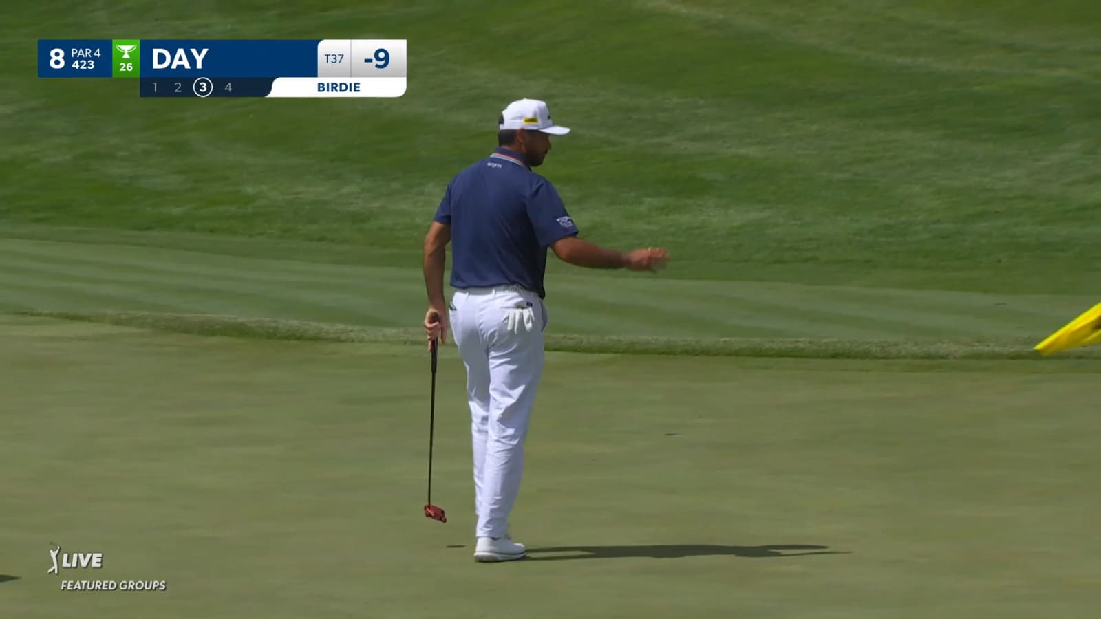 Jason Day curls in a 22-foot birdie at John Deere