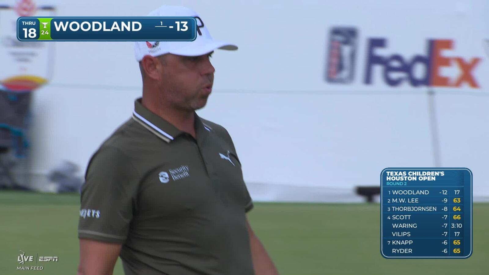 Gary Woodland sinks 11-foot birdie putt on No. 18 at Texas Children's