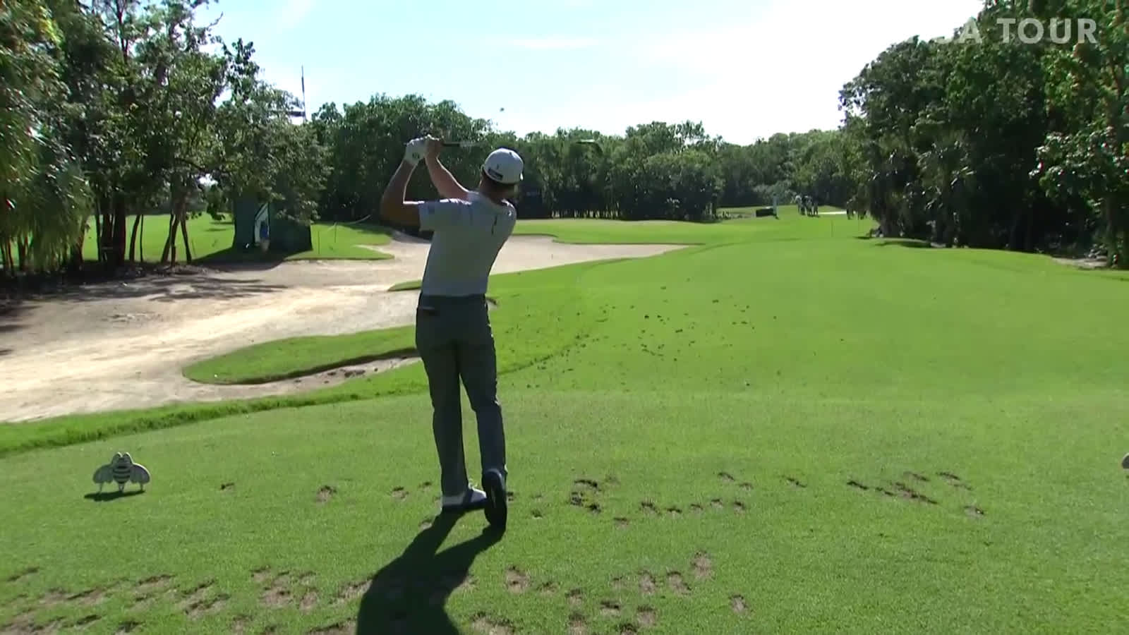 Justin Thomas tee-shot sets up birdie putt at Mayakoba