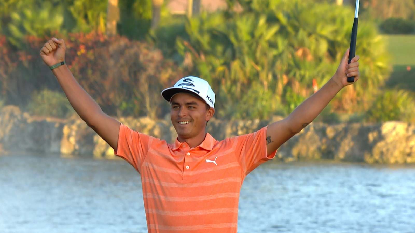 Rickie Fowler closes the deal for the win at Honda