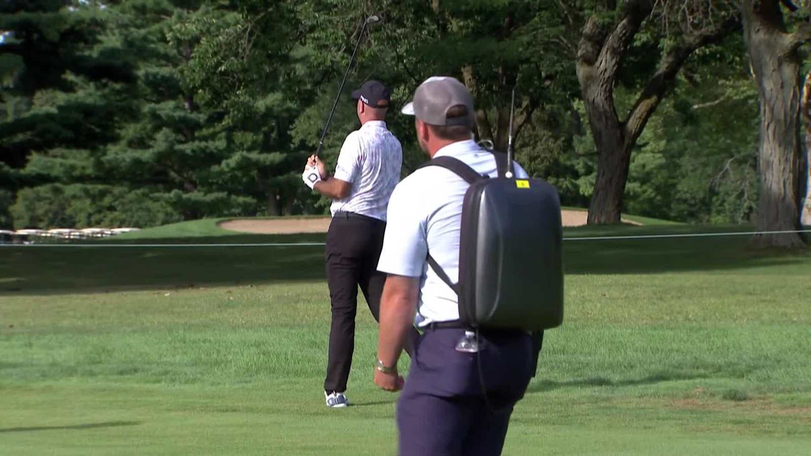 Stewart Cink makes birdie putt on No. 16 at The Ally Challenge