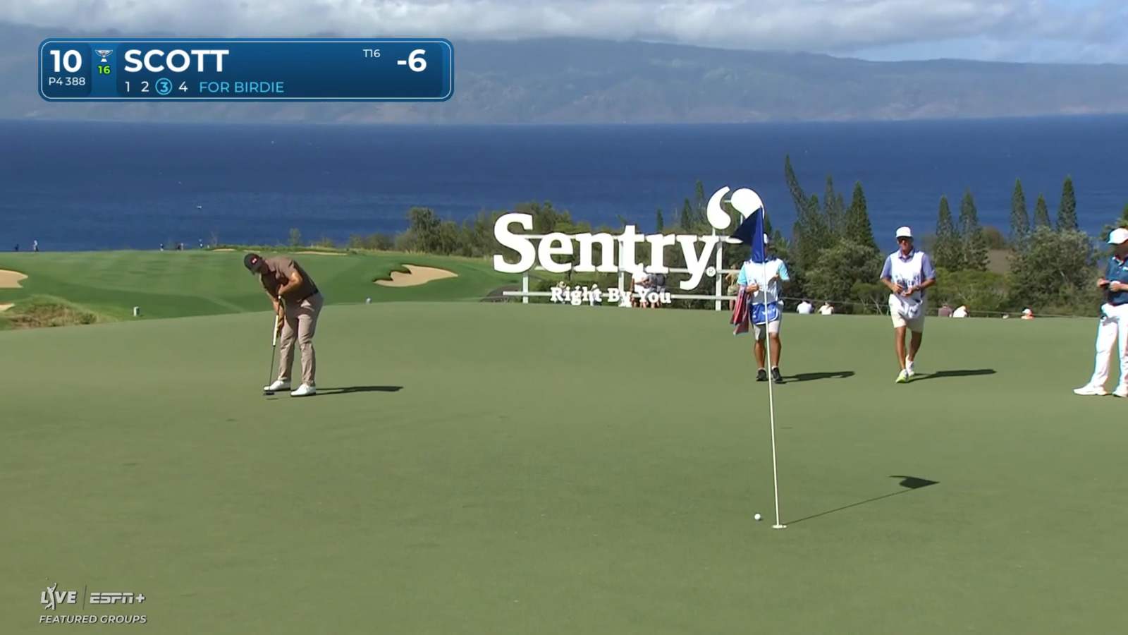 Adam Scott nails 26-foot birdie putt at The Sentry