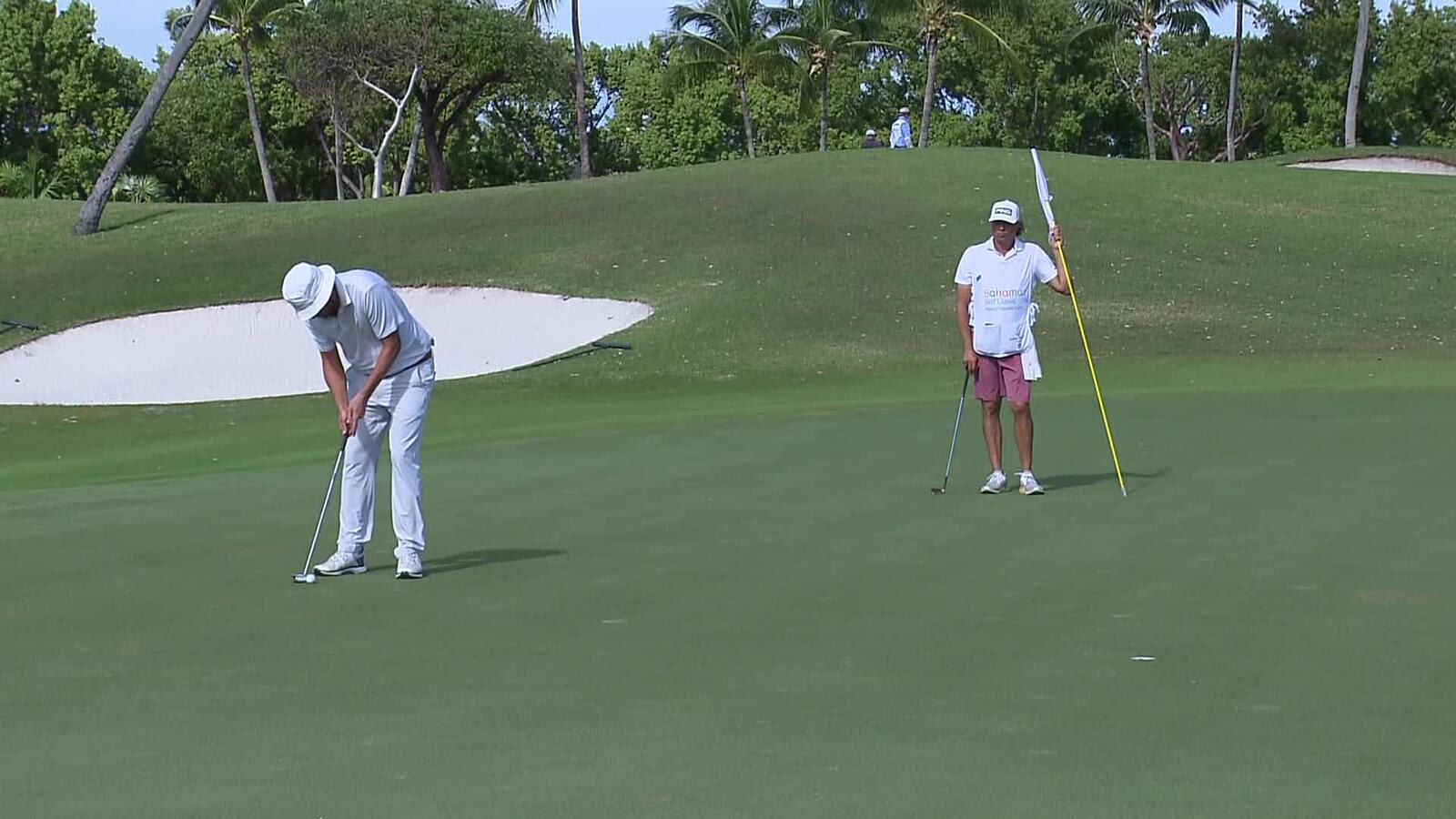 Jeff Overton makes birdie on No. 12 at Bahamas Classic Atlantis