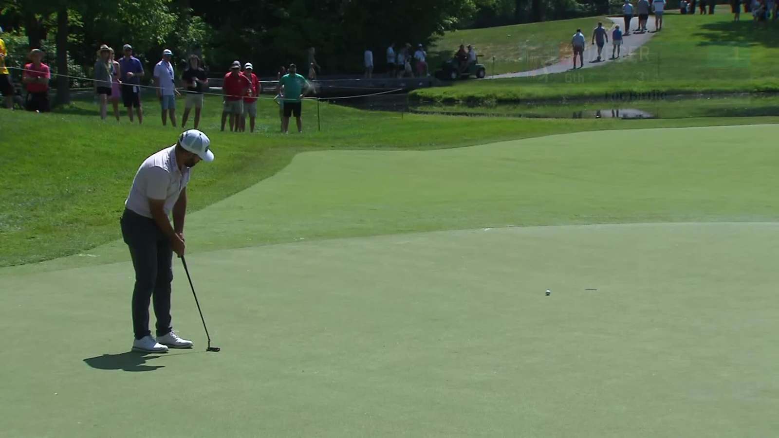 Stephan Jaeger sends in 18-foot birdie at the Memorial