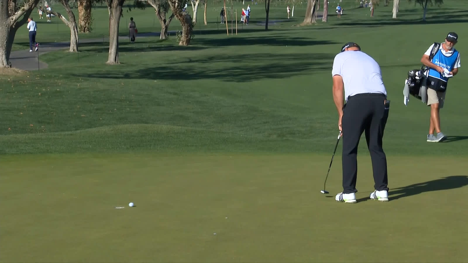 Sepp Straka sinks birdie putt to increase lead at The American Express