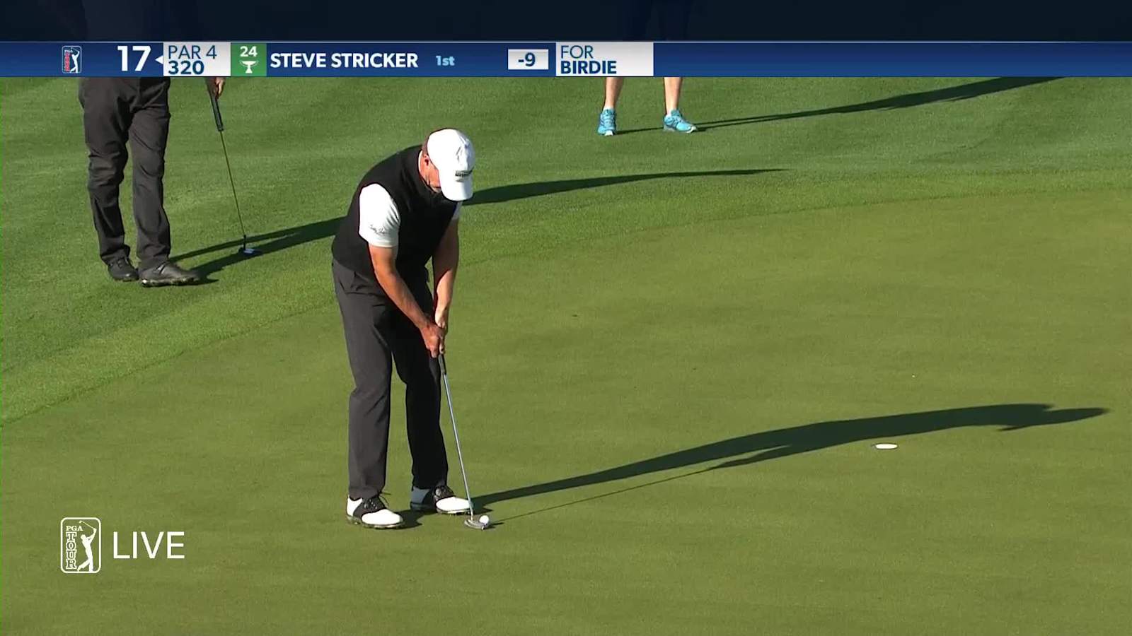 Steve Stricker drains short birdie putt at Waste Management