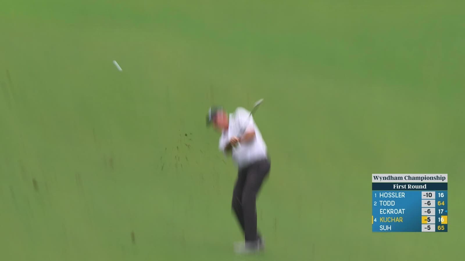 Matt Kuchar makes birdie on No. 17 at Wyndham