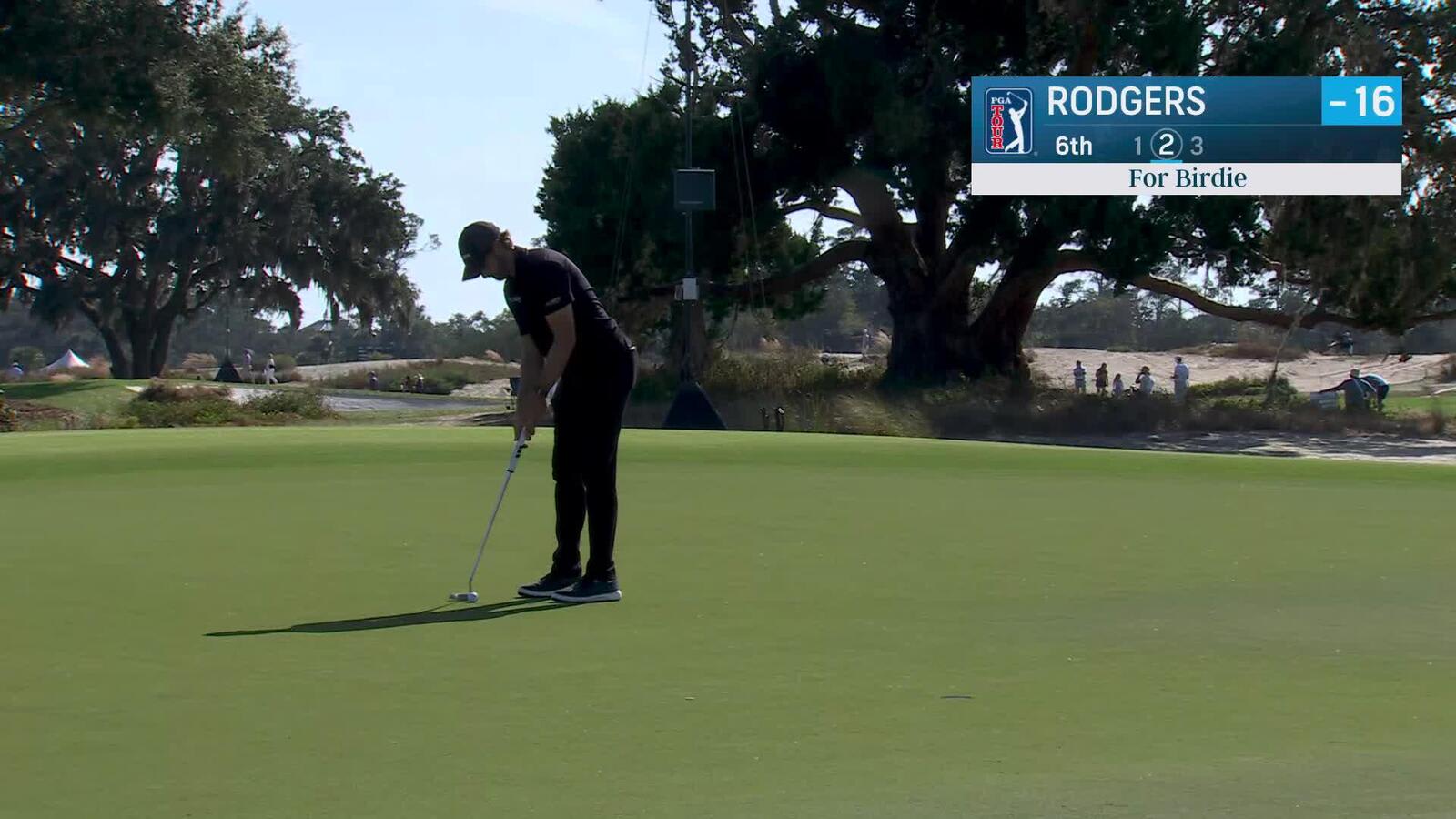 Patrick Rodgers sinks 18-foot birdie putt on No. 6 at The RSM Classic