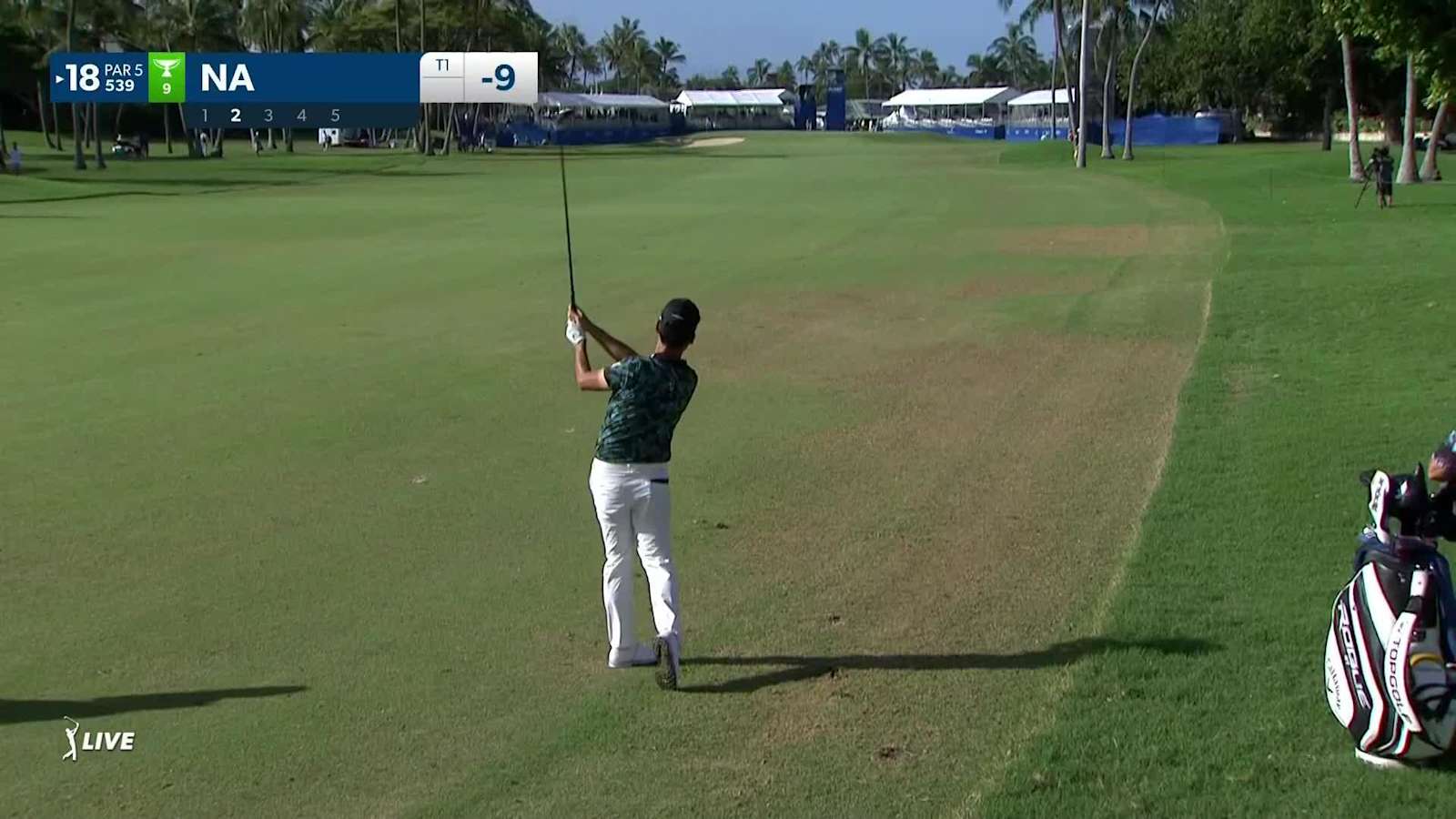 Kevin Na reaches in two to set up birdie at Sony Open