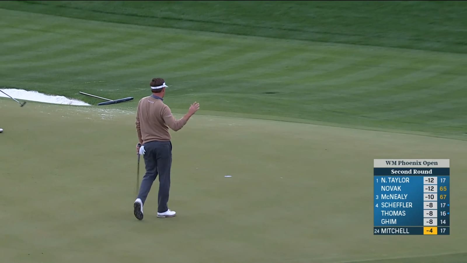 Keith Mitchell makes birdie on No. 18 at WM Phoenix Open