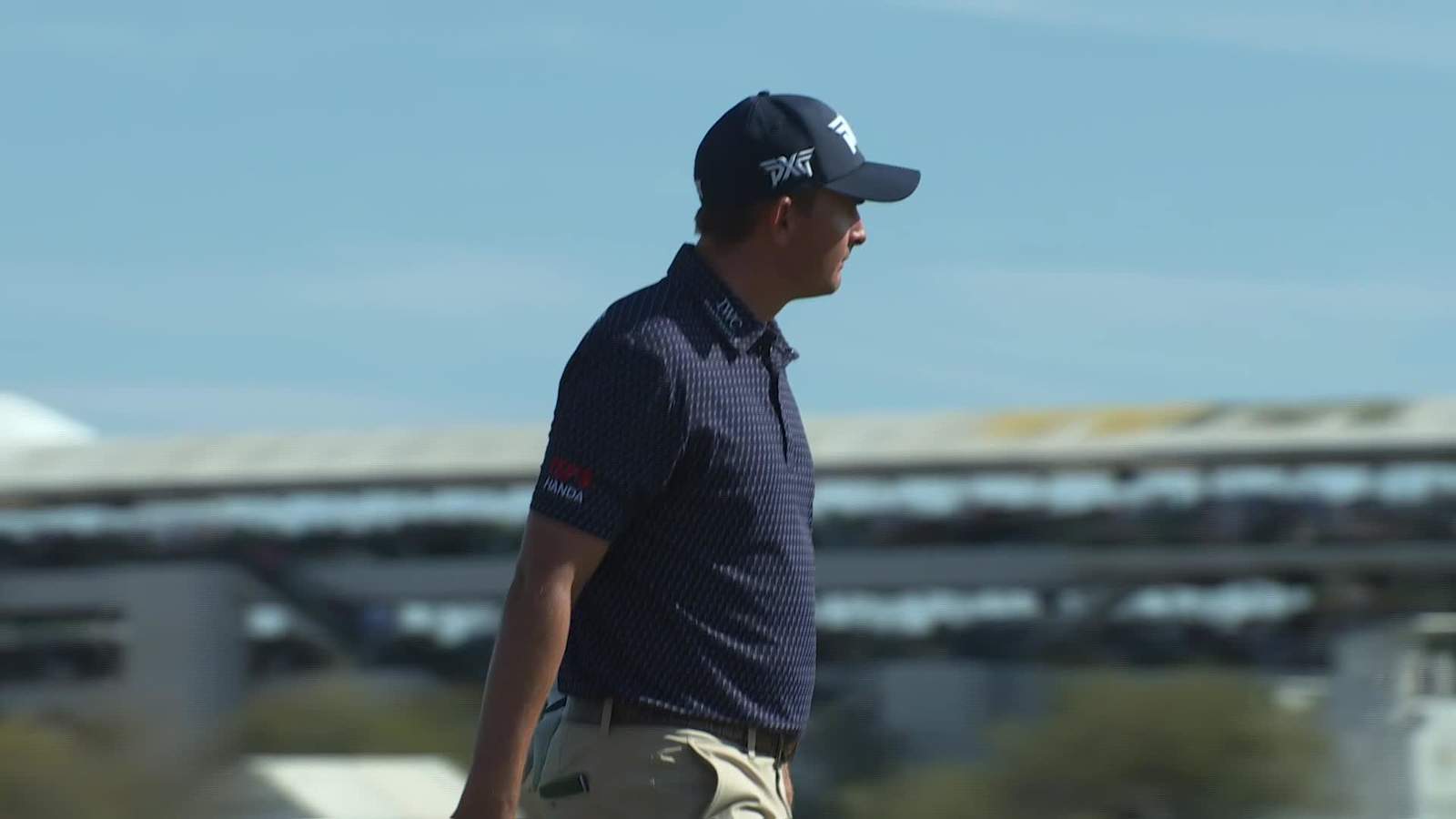 Christiaan Bezuidenhout sinks a 22-foot birdie putt at WM Phoenix Open